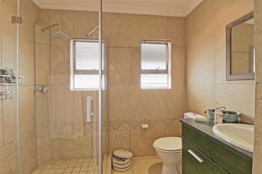 3 Bedroom Property for Sale in Hartenbos Landgoed Western Cape